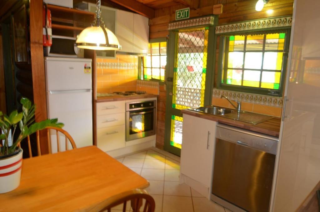 Готель Echuca Gardens Екстер'єр фото